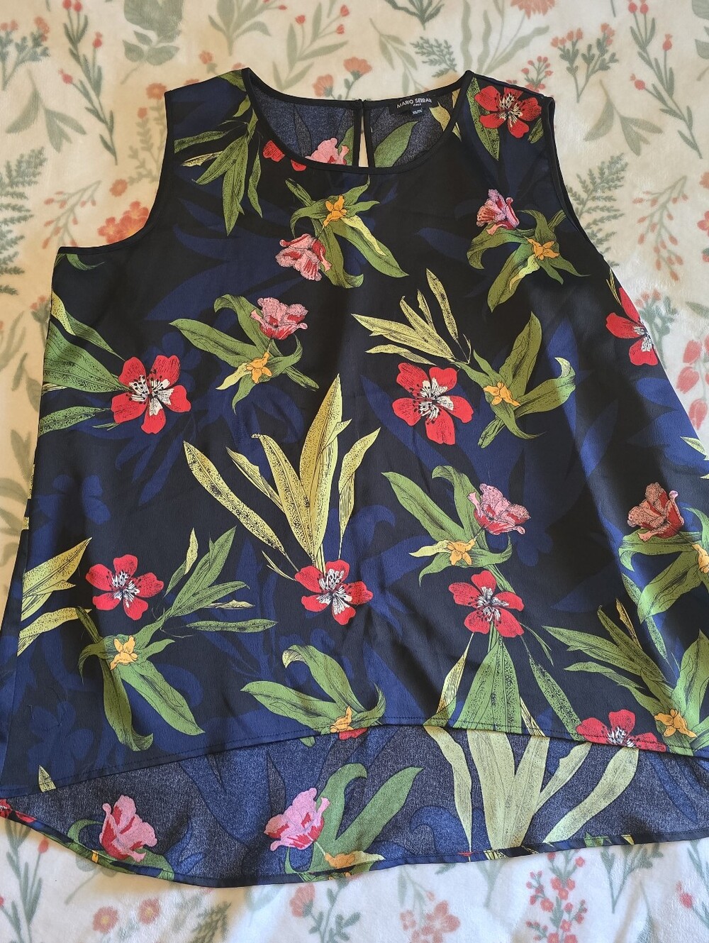Mario Serrani  Tropical tank top